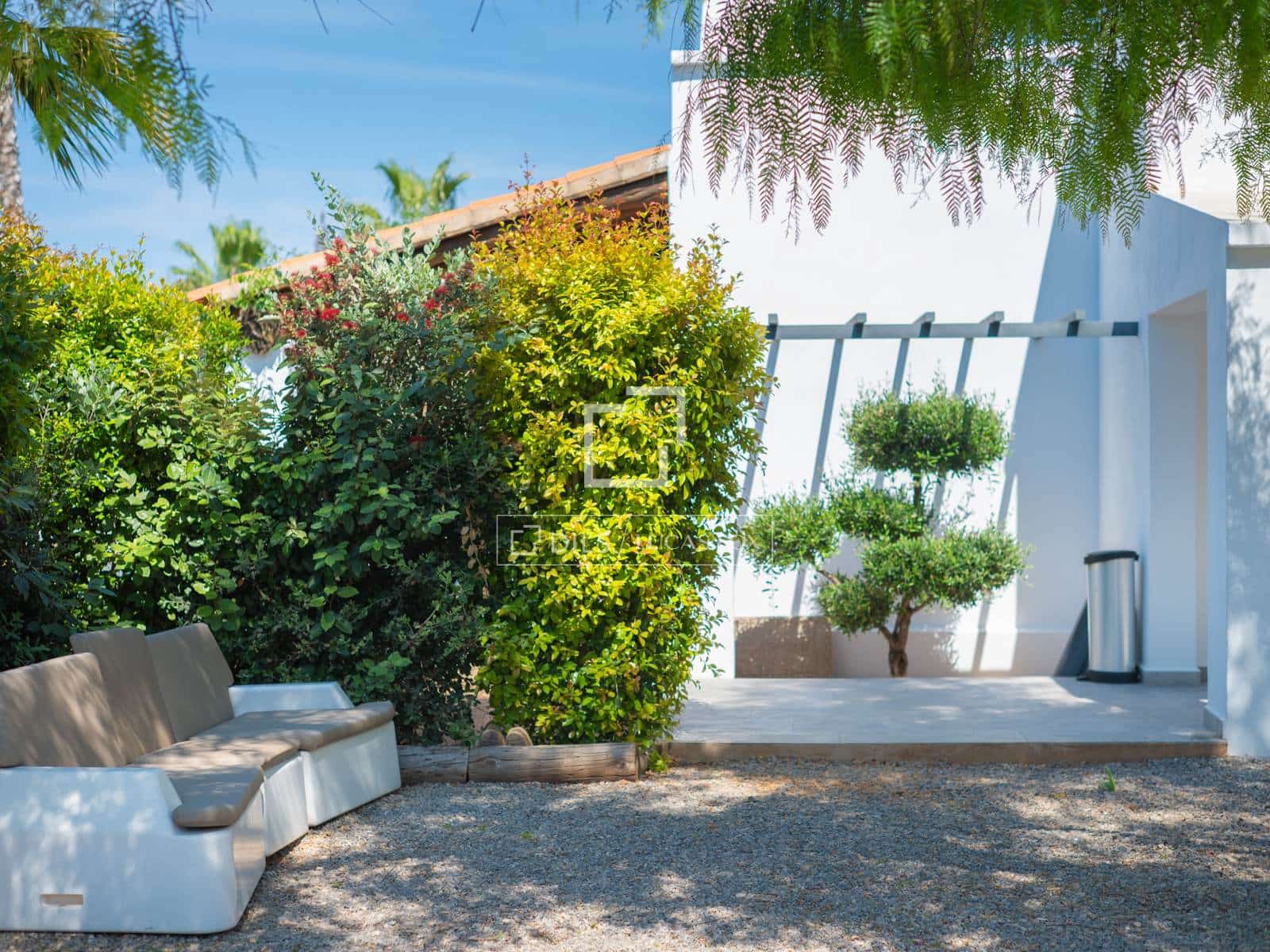 4 slaapkamer Villa te huur in Ibiza dorp met zwembad garage - € 12.500 (Ref: 9893192)