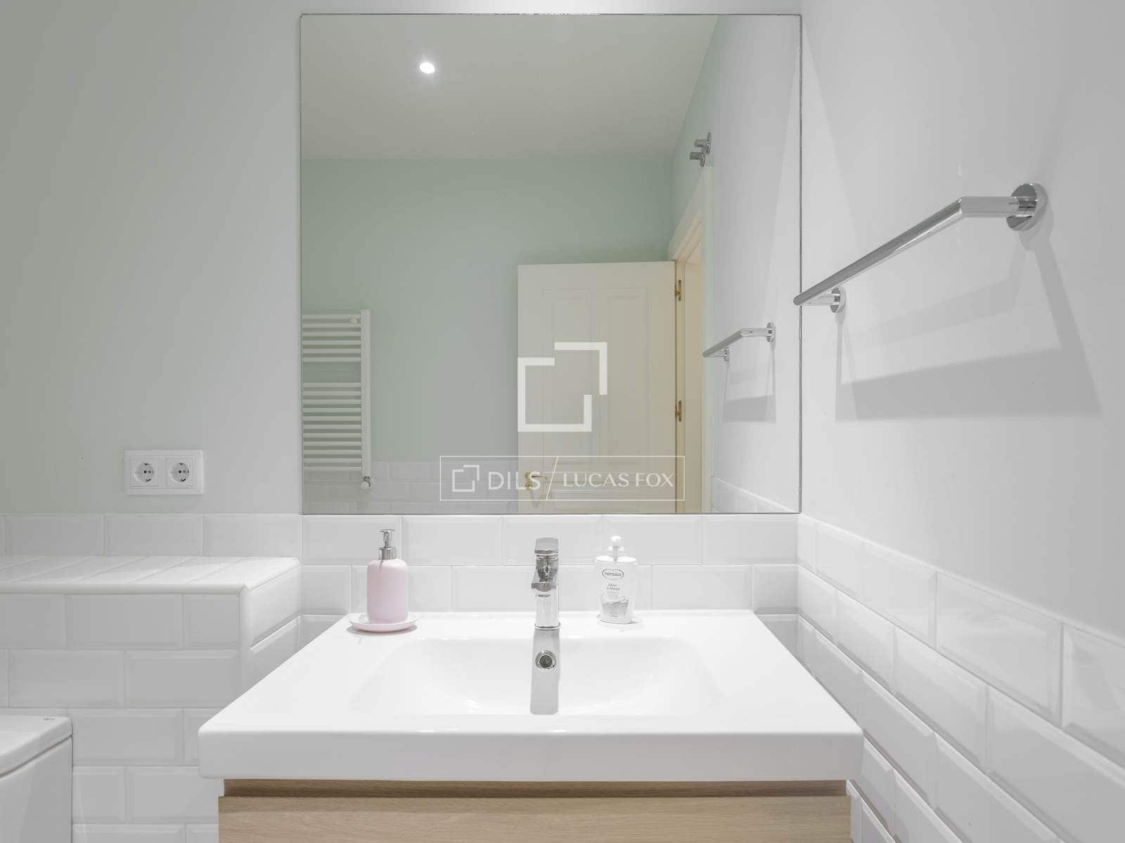 4 soverom Leilighet til leie i Madrid by - € 7 200 (Ref: 9893193)