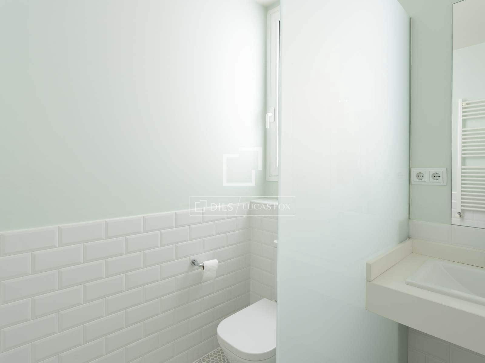 4 soverom Leilighet til leie i Madrid by - € 7 200 (Ref: 9893193)