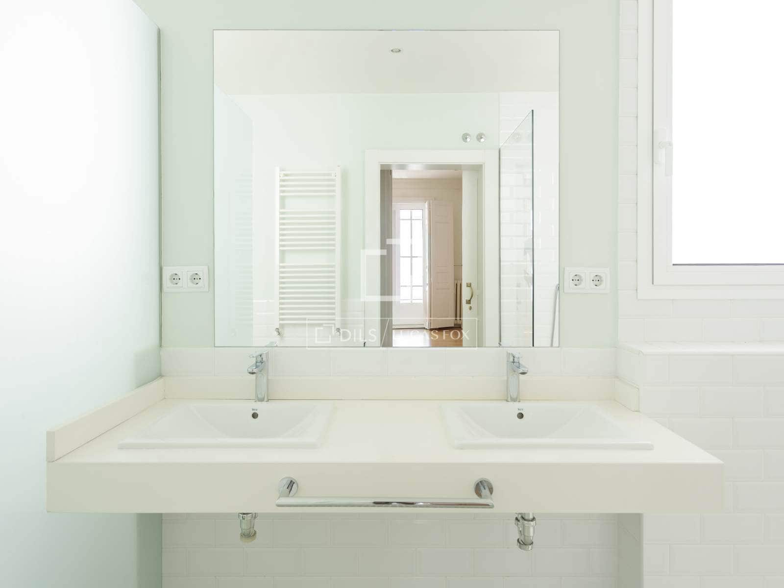 4 soverom Leilighet til leie i Madrid by - € 7 200 (Ref: 9893193)