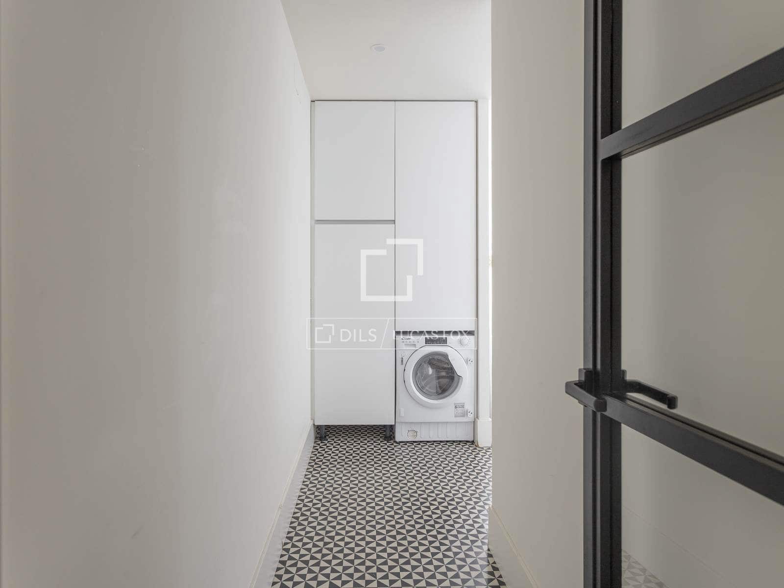 4 soverom Leilighet til leie i Madrid by - € 7 200 (Ref: 9893193)