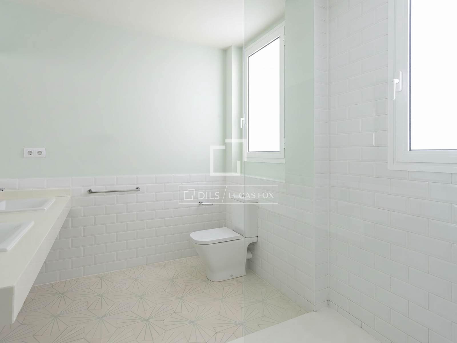 4 soverom Leilighet til leie i Madrid by - € 7 200 (Ref: 9893193)