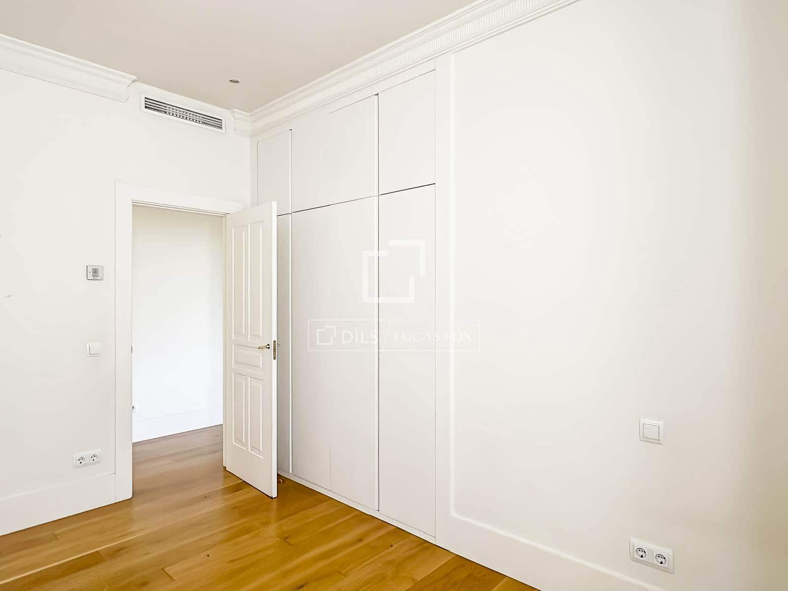 4 soverom Leilighet til leie i Madrid by - € 7 200 (Ref: 9893193)