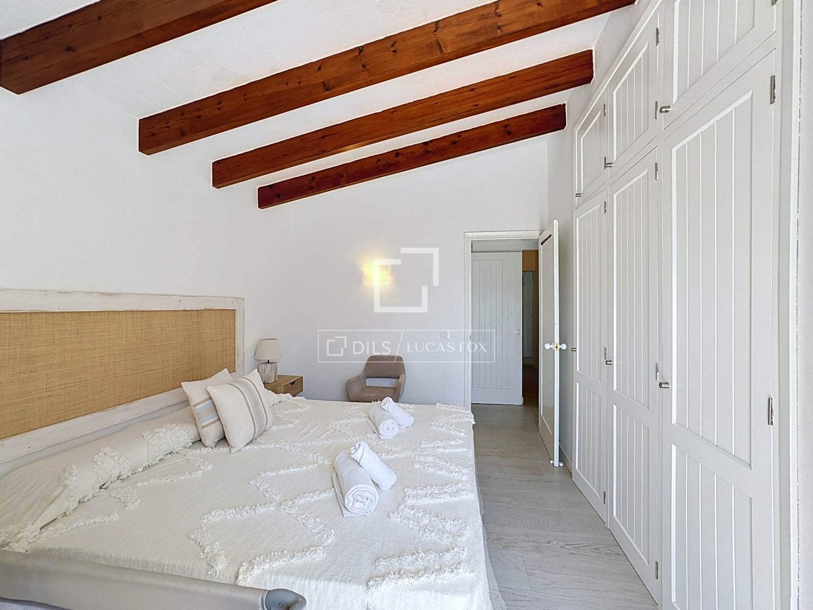 4 soverom Villa til salgs i San Luis / Sant Lluis med svømmebasseng - € 1 300 000 (Ref: 9893194)