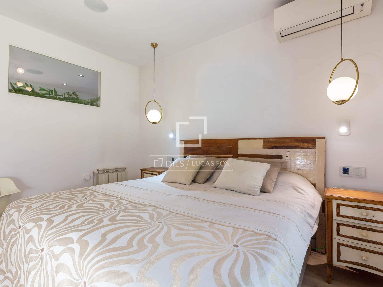 4 bedroom Apartment for sale in Esplugues de Llobregat with garage - € 790,000 (Ref: 9893195)