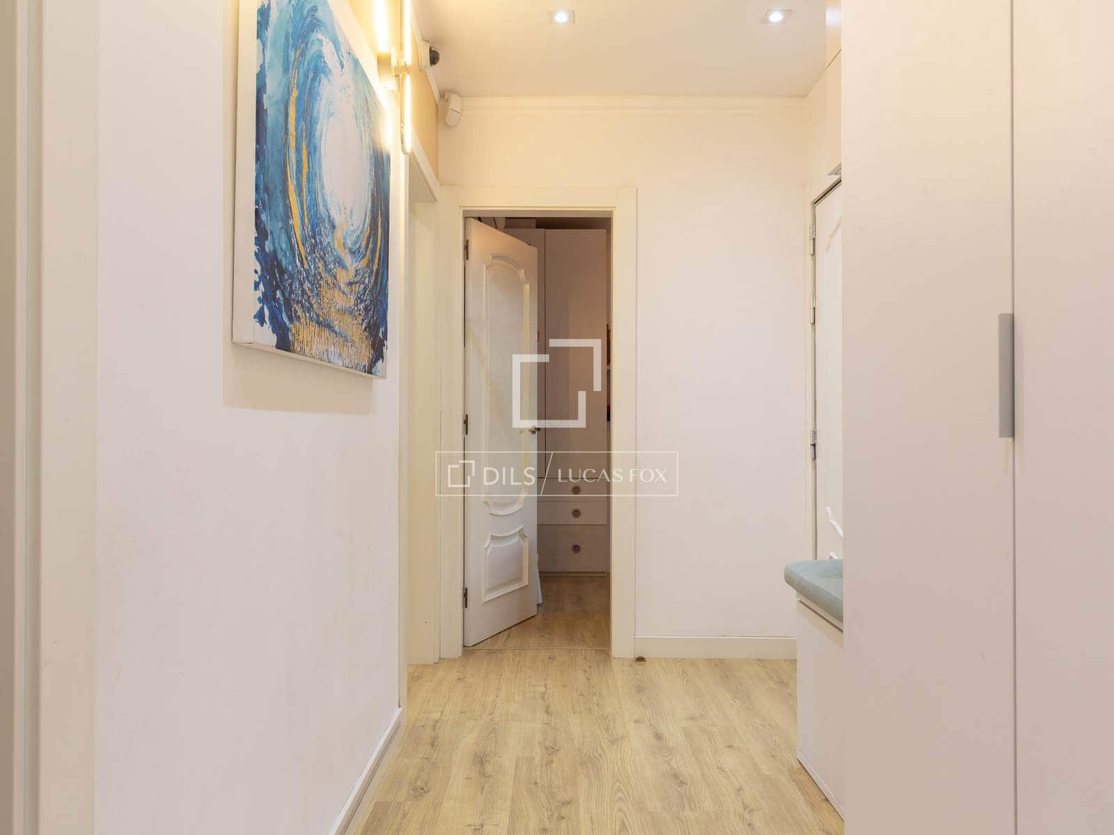 4 bedroom Apartment for sale in Esplugues de Llobregat with garage - € 790,000 (Ref: 9893195)