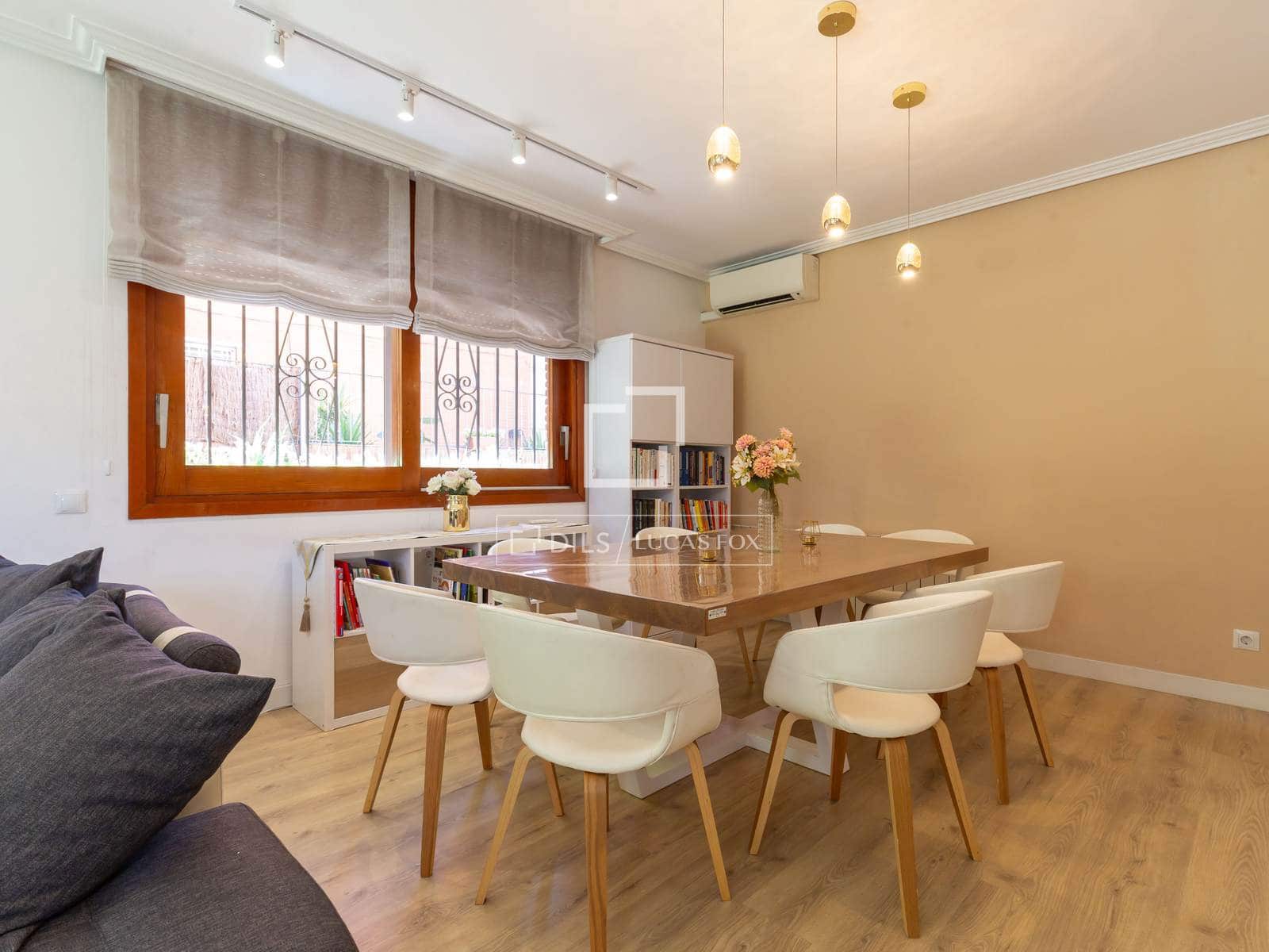 4 bedroom Apartment for sale in Esplugues de Llobregat with garage - € 790,000 (Ref: 9893195)