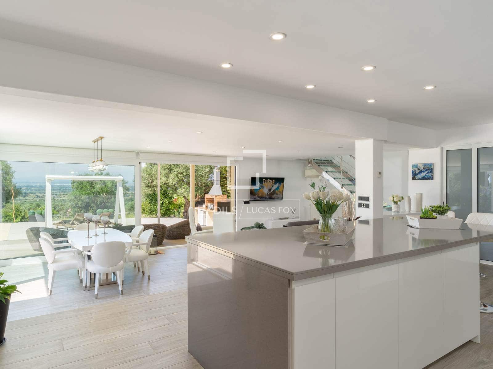 4 bedroom Villa for sale in Palau-saverdera with pool garage - € 1,200,000 (Ref: 9893197)
