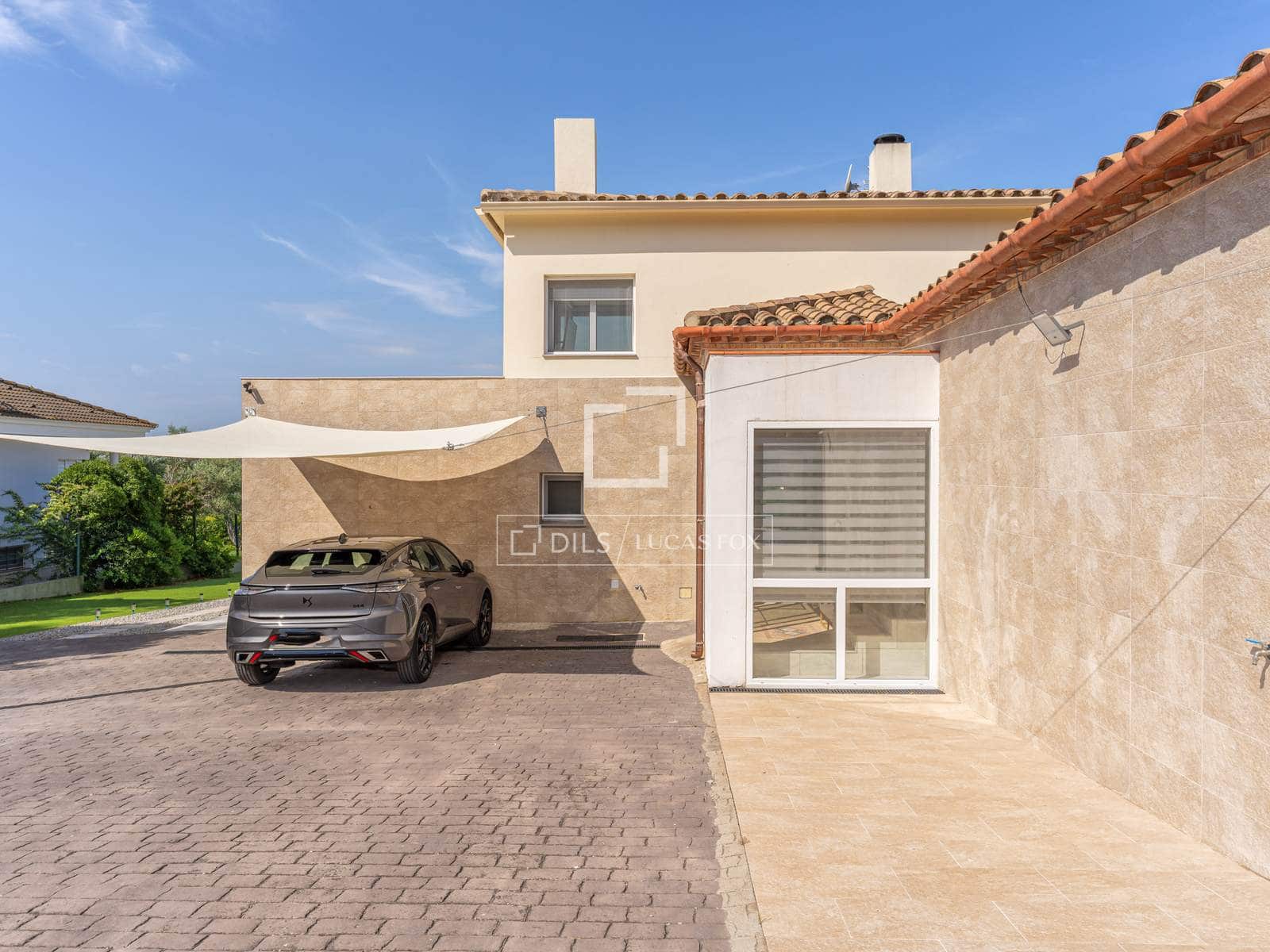 4 bedroom Villa for sale in Palau-saverdera with pool garage - € 1,200,000 (Ref: 9893197)