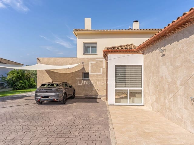4 bedroom Villa for sale in Palau-saverdera with pool garage - € 1,200,000 (Ref: 9893197)