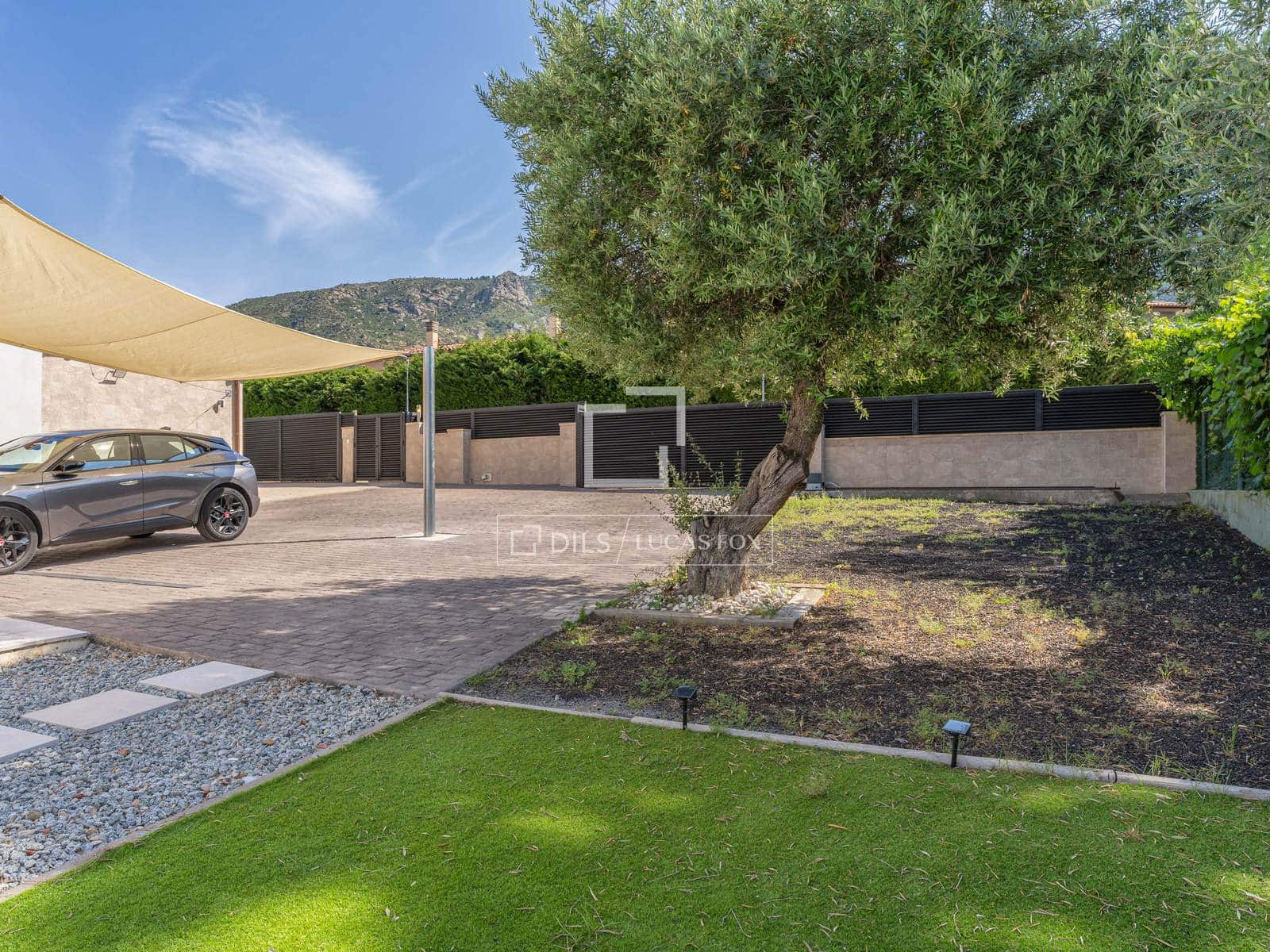 4 bedroom Villa for sale in Palau-saverdera with pool garage - € 1,200,000 (Ref: 9893197)