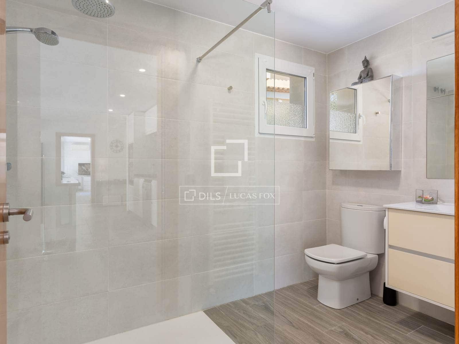4 bedroom Villa for sale in Palau-saverdera with pool garage - € 1,200,000 (Ref: 9893197)