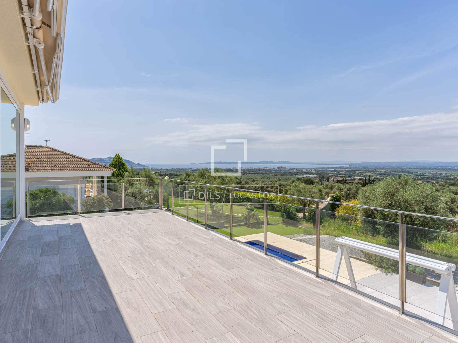 4 bedroom Villa for sale in Palau-saverdera with pool garage - € 1,200,000 (Ref: 9893197)