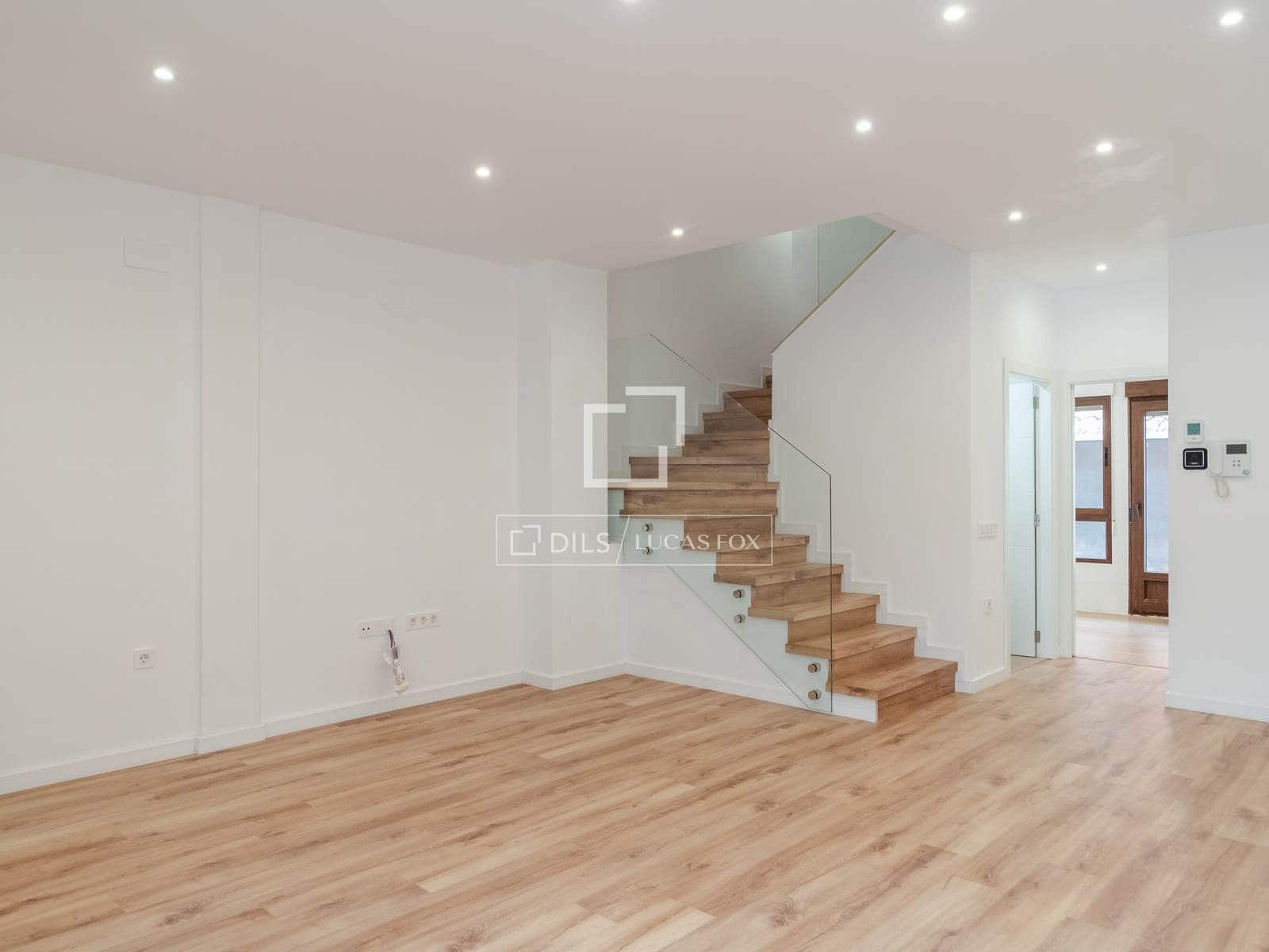 4 Zimmer Villa zu vermieten in L'Eliana mit Garage - 2.500 € (Ref: 9894864)