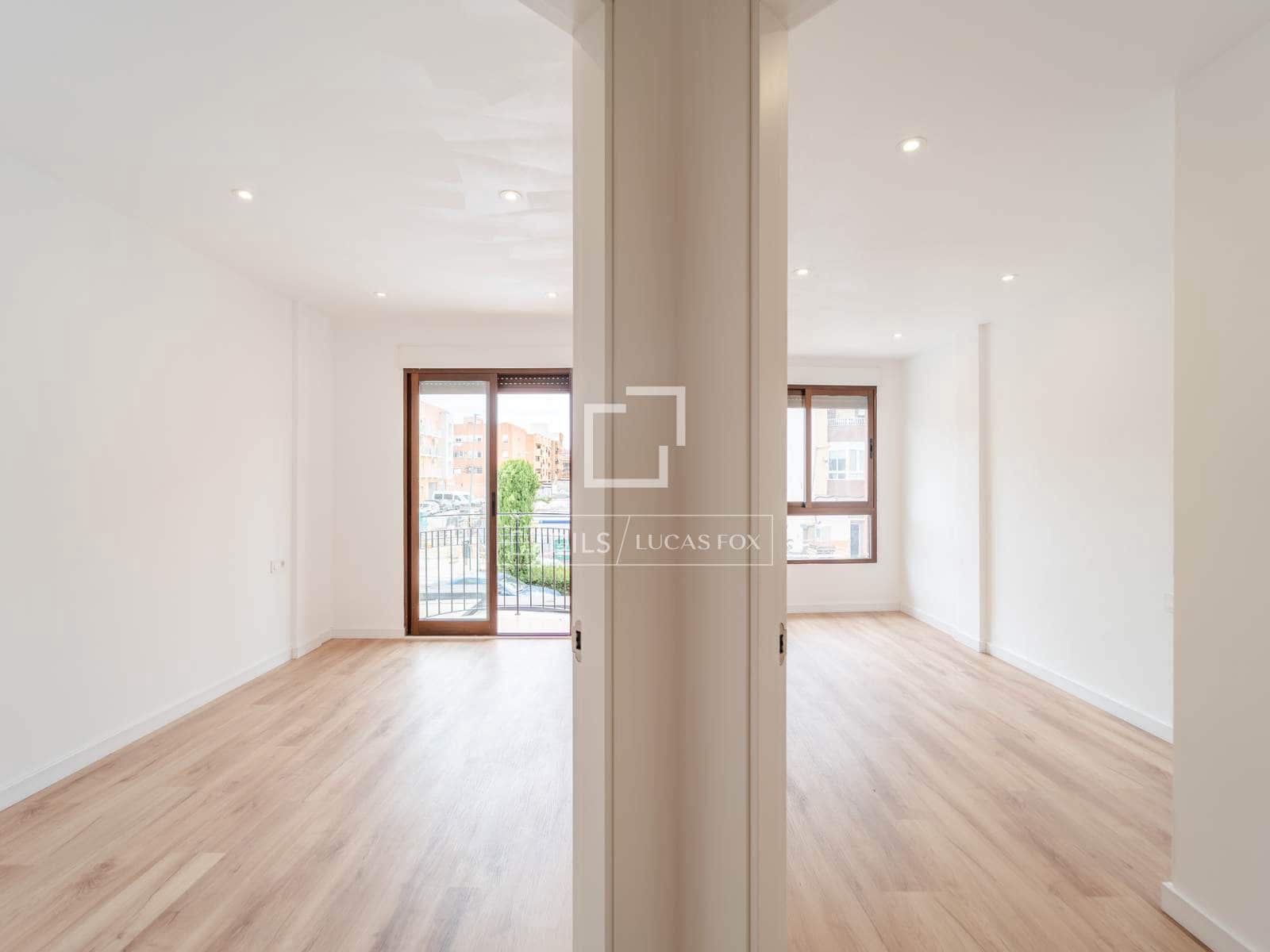 4 Zimmer Villa zu vermieten in L'Eliana mit Garage - 2.500 € (Ref: 9894864)