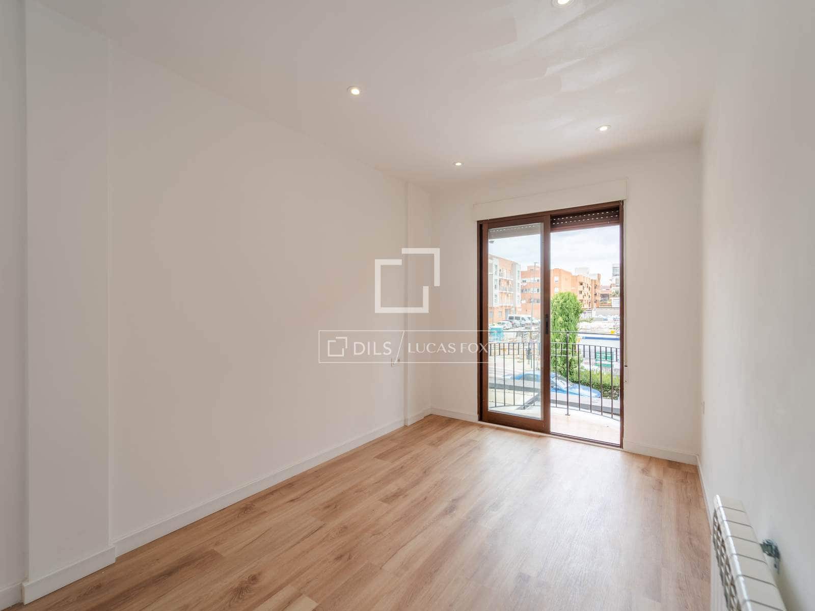 4 Zimmer Villa zu vermieten in L'Eliana mit Garage - 2.500 € (Ref: 9894864)