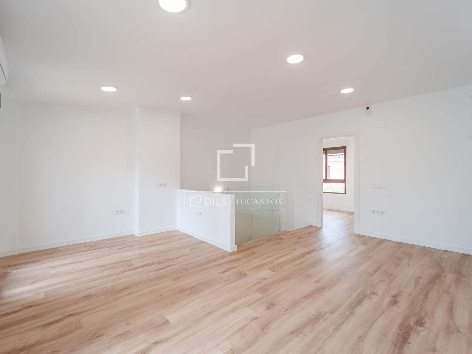 4 Zimmer Villa zu vermieten in L'Eliana mit Garage - 2.500 € (Ref: 9894864)
