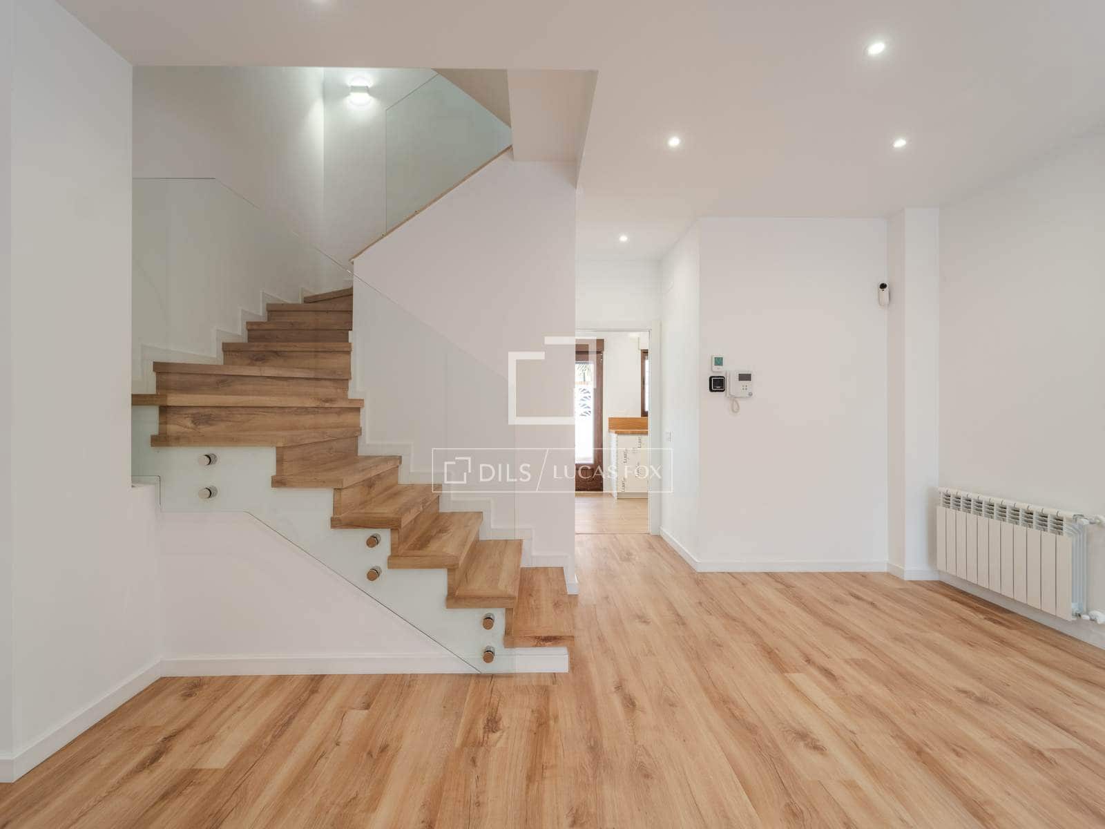 4 Zimmer Villa zu vermieten in L'Eliana mit Garage - 2.500 € (Ref: 9894864)