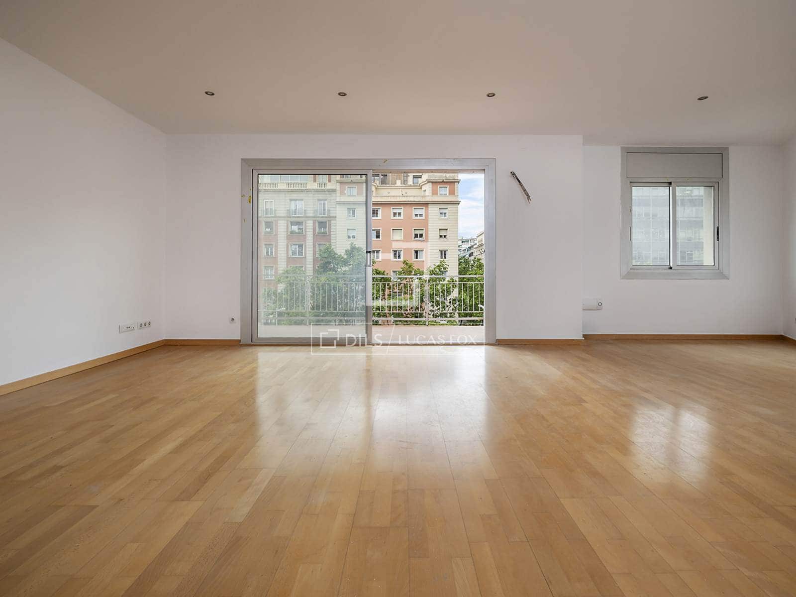 4 soverom Leilighet til salgs i Barcelona by - € 865 000 (Ref: 9895087)