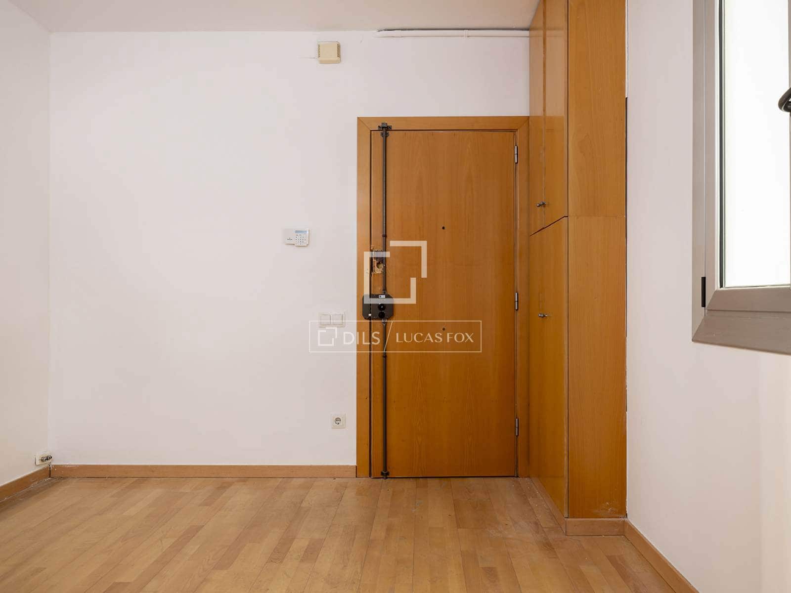 4 soverom Leilighet til salgs i Barcelona by - € 865 000 (Ref: 9895087)