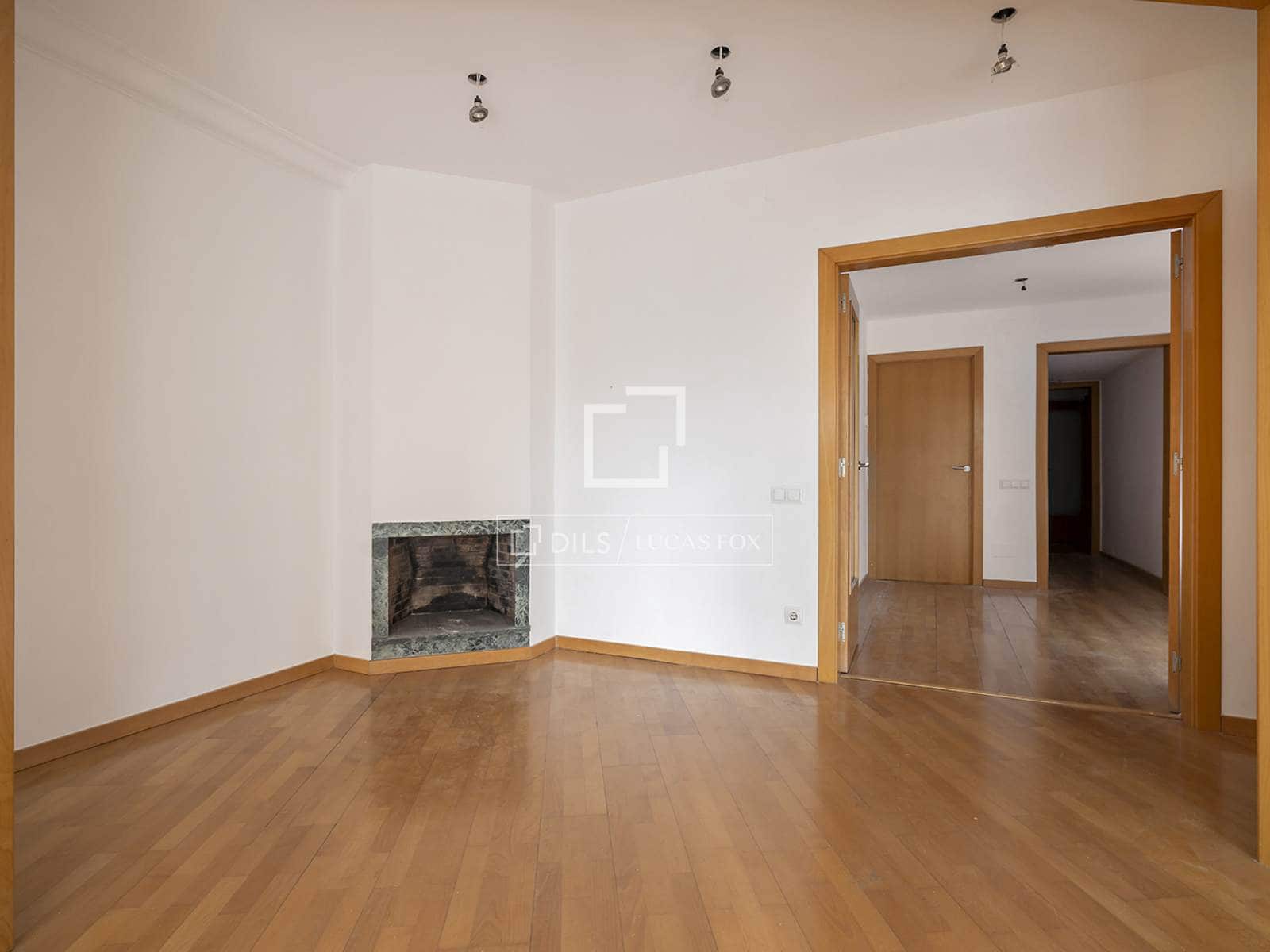 4 soverom Leilighet til salgs i Barcelona by - € 865 000 (Ref: 9895087)