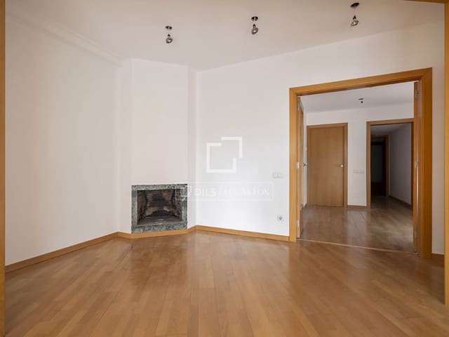 4 soverom Leilighet til salgs i Barcelona by - € 865 000 (Ref: 9895087)