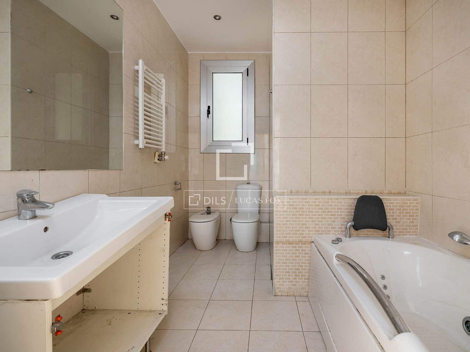 4 soverom Leilighet til salgs i Barcelona by - € 865 000 (Ref: 9895087)