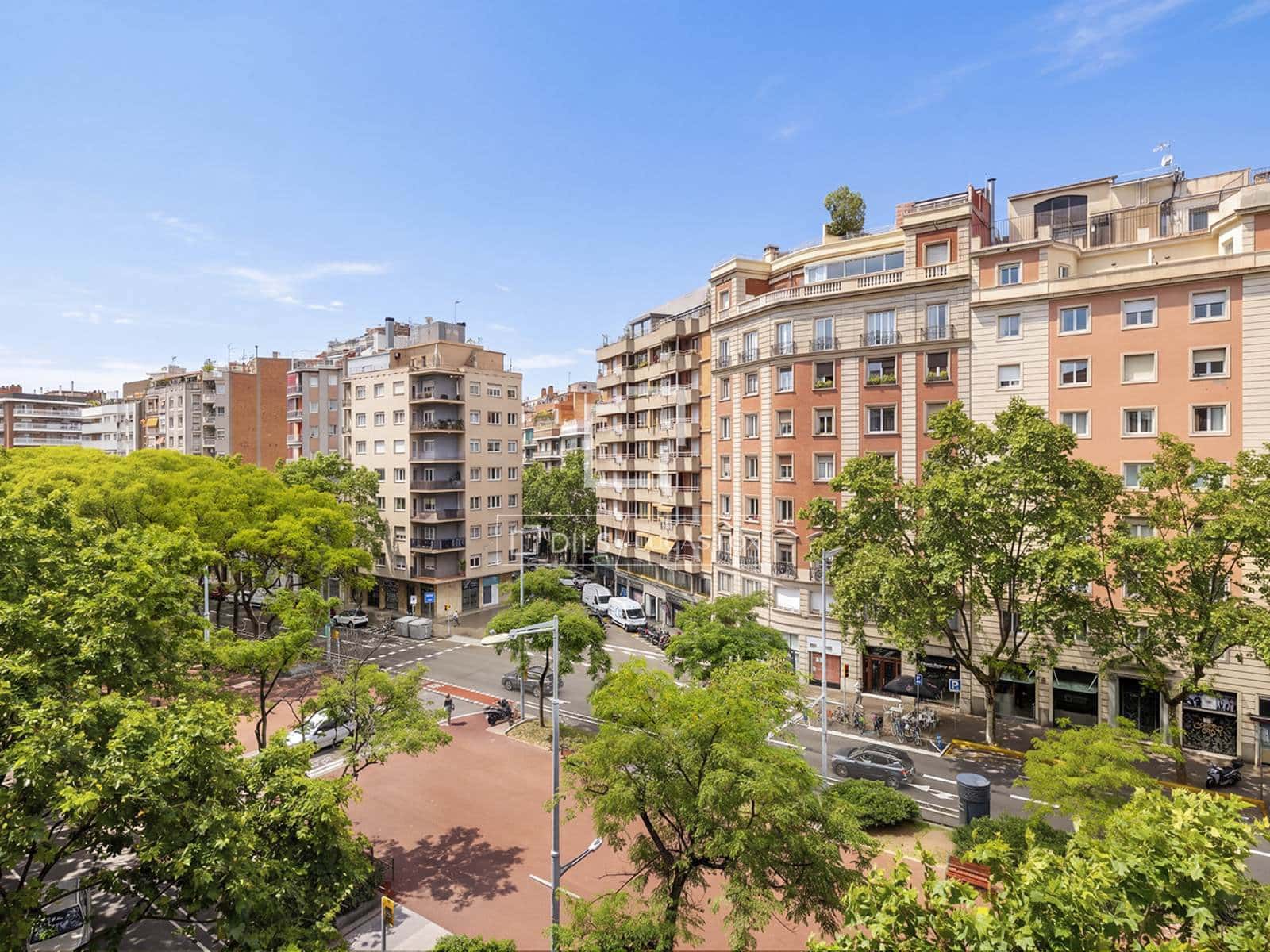 4 soverom Leilighet til salgs i Barcelona by - € 865 000 (Ref: 9895087)
