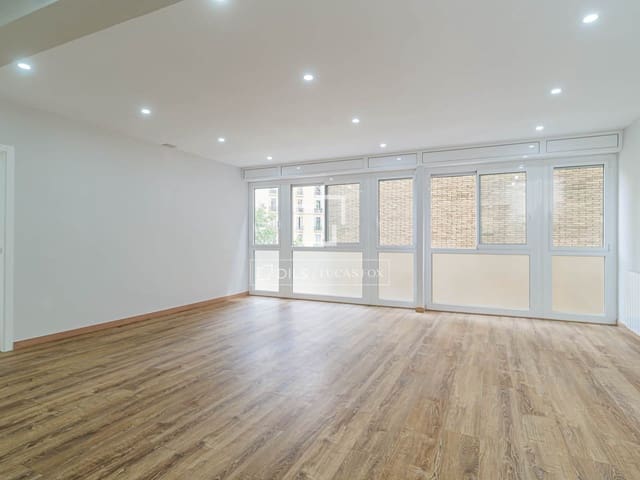 6 bedroom Apartment for sale in Barcelona city - € 1,150,000 (Ref: 9895088)