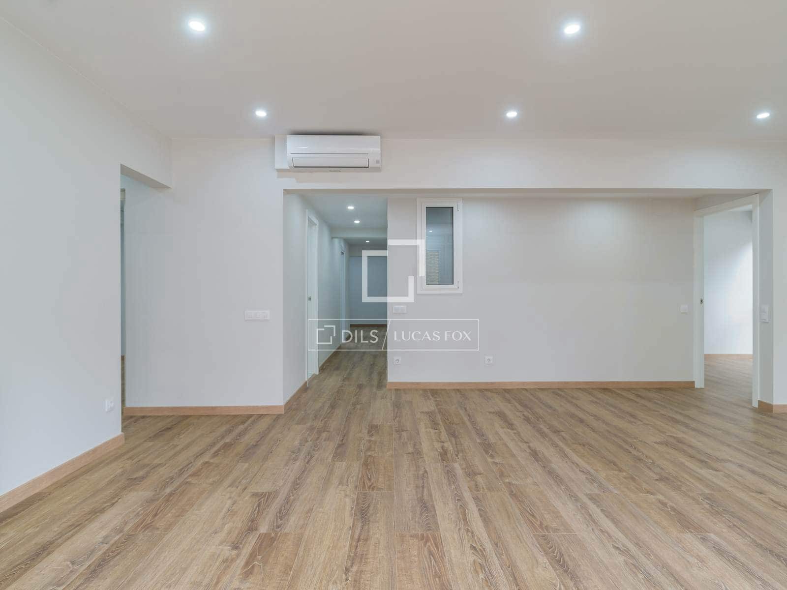 6 bedroom Apartment for sale in Barcelona city - € 1,150,000 (Ref: 9895088)