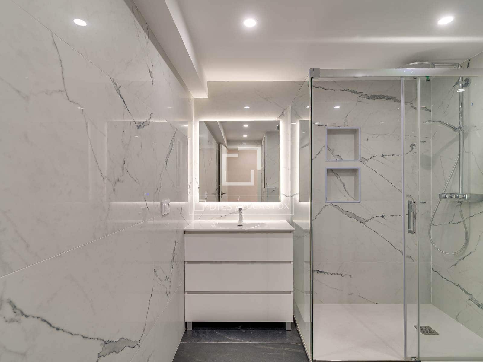 6 bedroom Apartment for sale in Barcelona city - € 1,150,000 (Ref: 9895088)