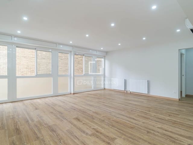 6 bedroom Apartment for sale in Barcelona city - € 1,150,000 (Ref: 9895088)