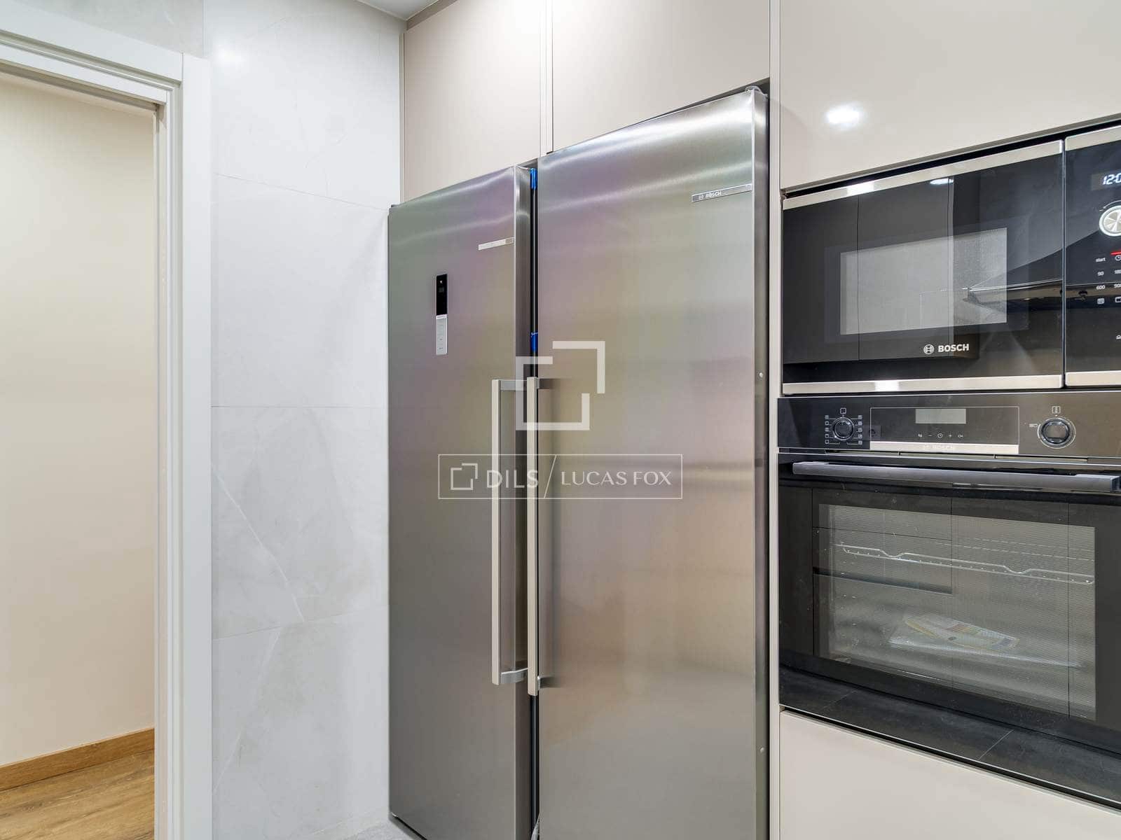6 bedroom Apartment for sale in Barcelona city - € 1,150,000 (Ref: 9895088)