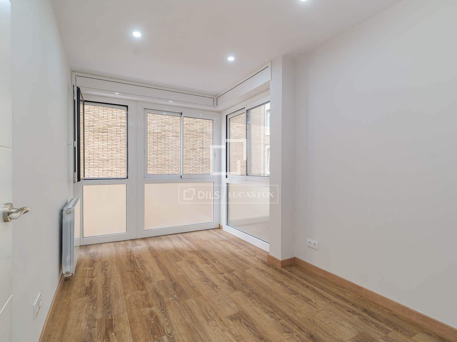 6 bedroom Apartment for sale in Barcelona city - € 1,150,000 (Ref: 9895088)