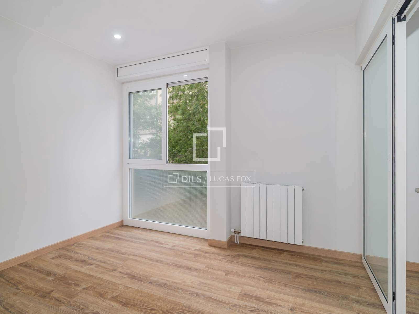 6 bedroom Apartment for sale in Barcelona city - € 1,150,000 (Ref: 9895088)