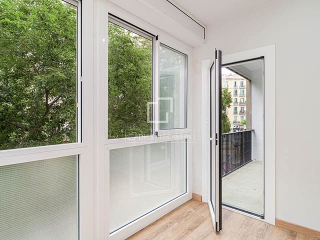 6 bedroom Apartment for sale in Barcelona city - € 1,150,000 (Ref: 9895088)