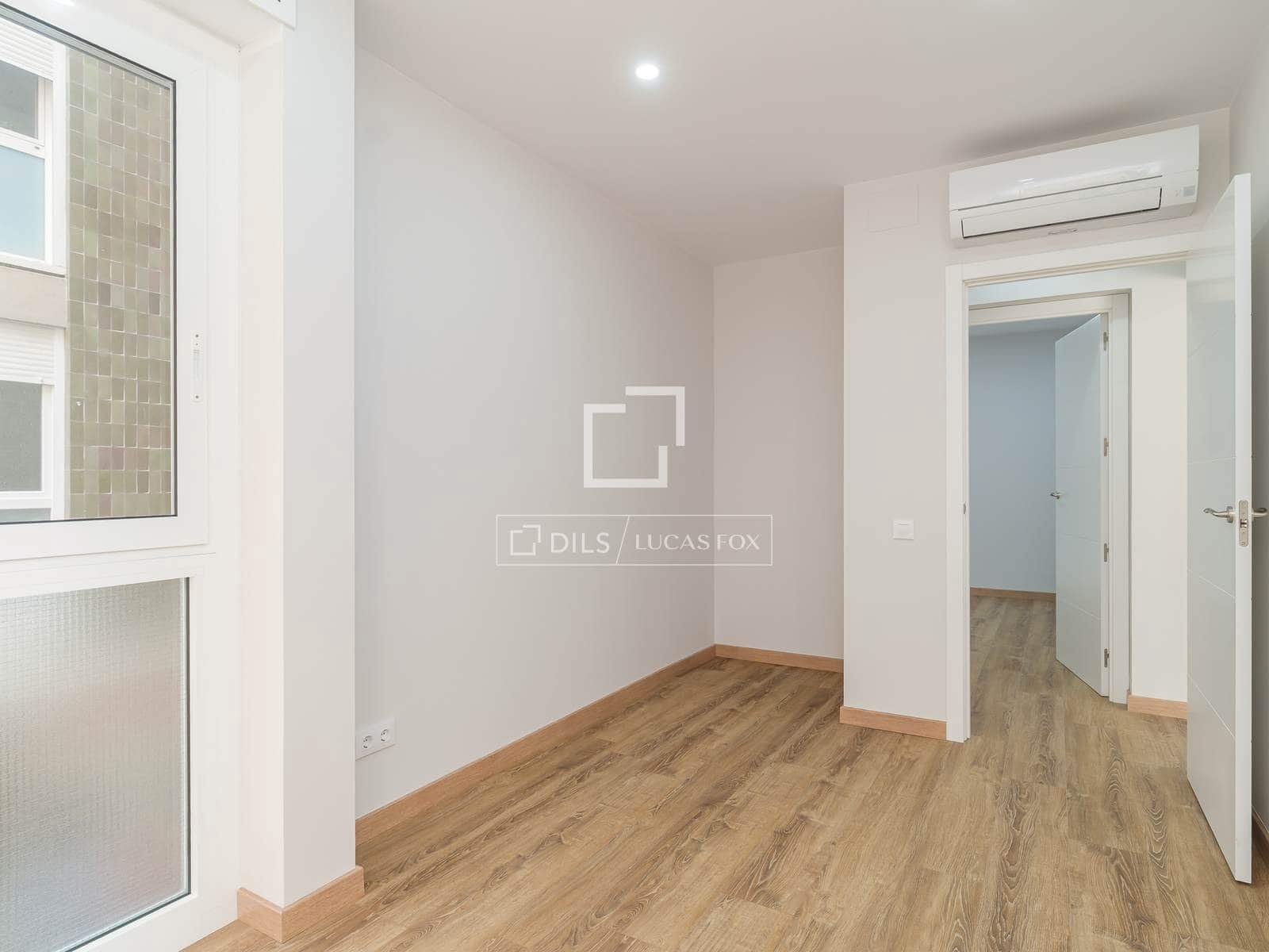 6 bedroom Apartment for sale in Barcelona city - € 1,150,000 (Ref: 9895088)