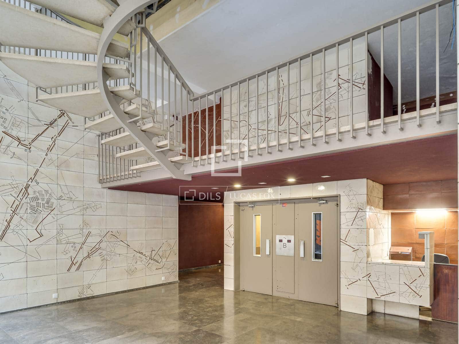 6 bedroom Apartment for sale in Barcelona city - € 1,150,000 (Ref: 9895088)