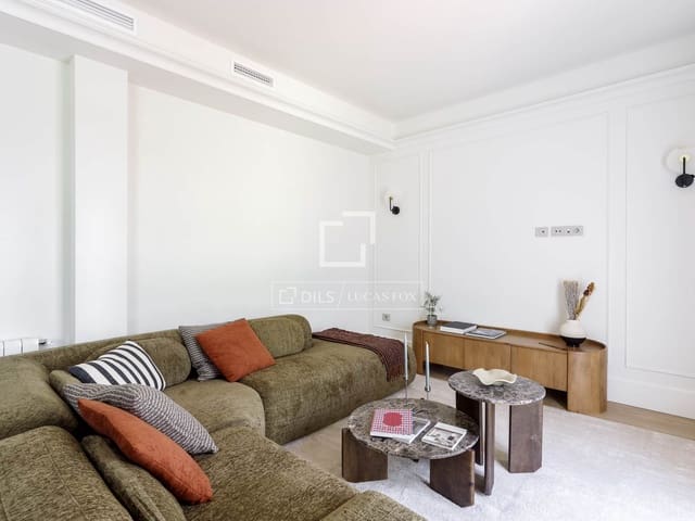3 soveværelse Lejlighed til salg i Castellana, Madrid by - € 1.990.000 (Ref: 9895089)