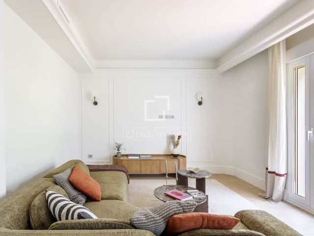 3 soveværelse Lejlighed til salg i Castellana, Madrid by - € 1.990.000 (Ref: 9895089)