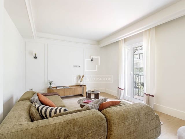 3 soveværelse Lejlighed til salg i Castellana, Madrid by - € 1.990.000 (Ref: 9895089)