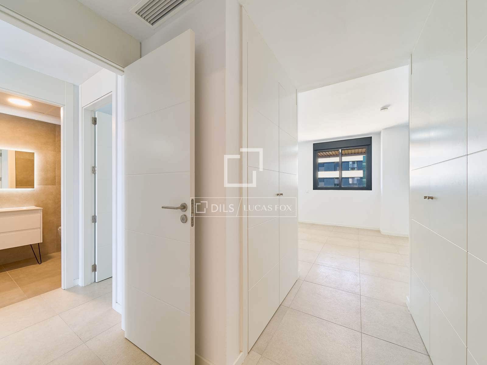 2 soverom Leilighet til salgs i Torremolinos med svømmebasseng garasje - € 975 000 (Ref: 9895090)