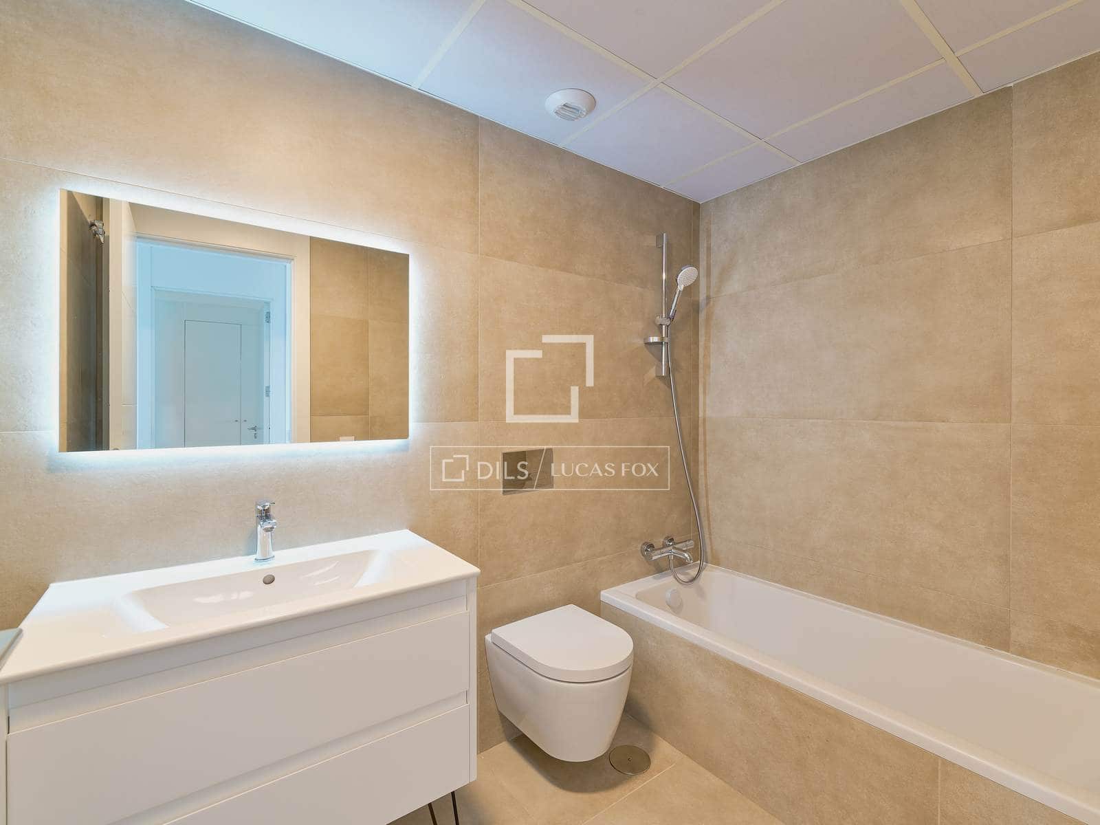 2 soverom Leilighet til salgs i Torremolinos med svømmebasseng garasje - € 975 000 (Ref: 9895090)