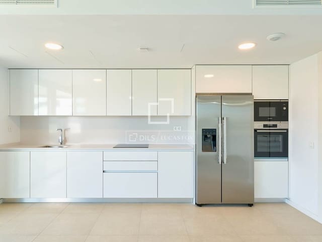 2 soverom Leilighet til salgs i Torremolinos med svømmebasseng garasje - € 975 000 (Ref: 9895090)