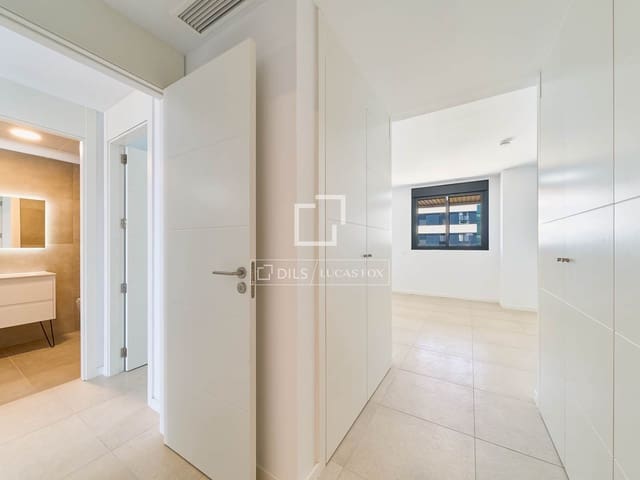 2 soverom Leilighet til salgs i Torremolinos med svømmebasseng garasje - € 975 000 (Ref: 9895090)