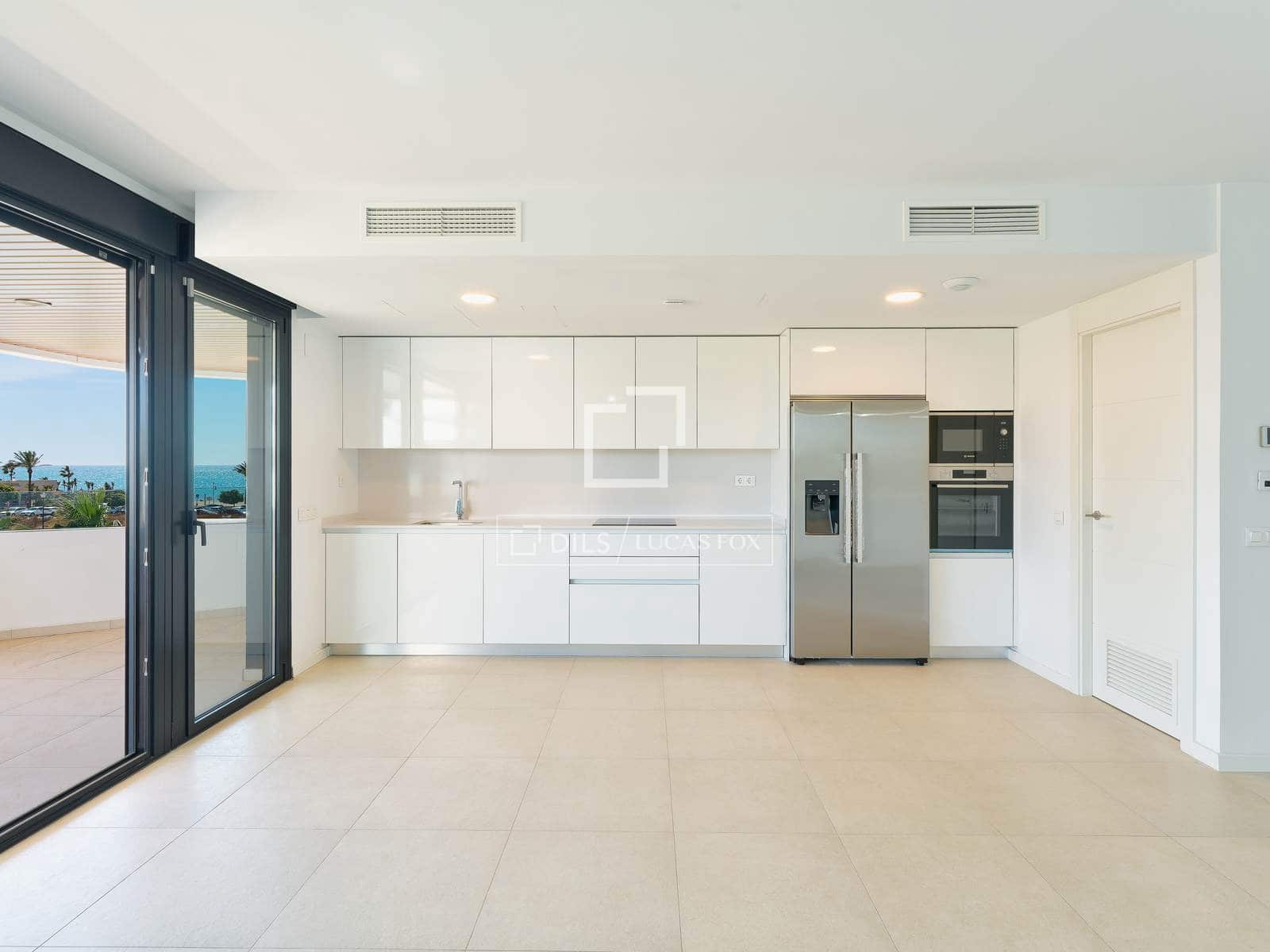2 soverom Leilighet til salgs i Torremolinos med svømmebasseng garasje - € 975 000 (Ref: 9895090)