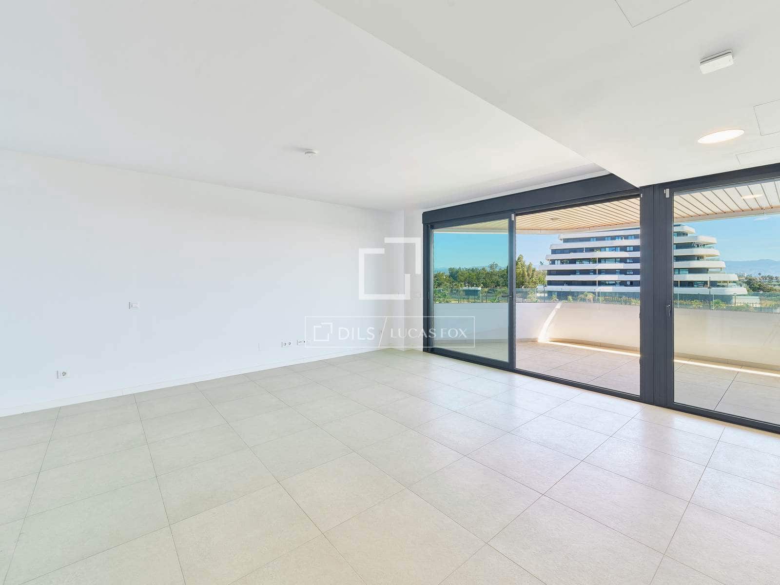 2 soverom Leilighet til salgs i Torremolinos med svømmebasseng garasje - € 975 000 (Ref: 9895090)