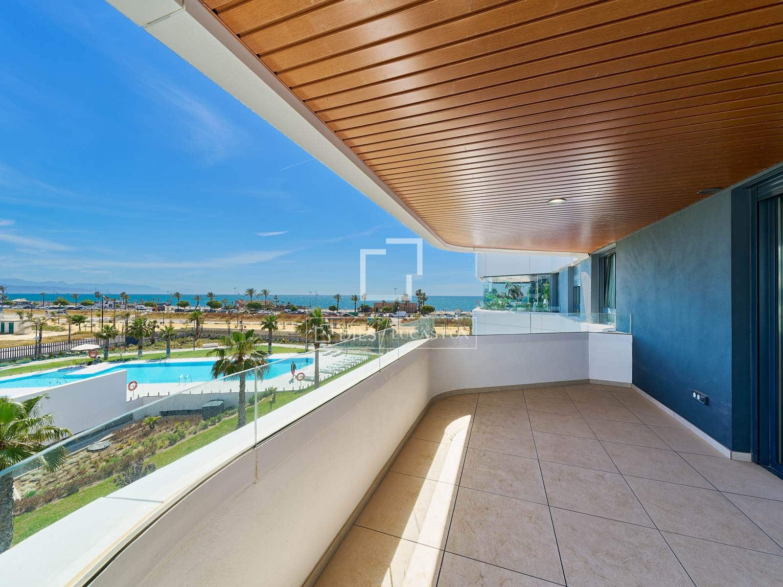 2 soverom Leilighet til salgs i Torremolinos med svømmebasseng garasje - € 975 000 (Ref: 9895090)