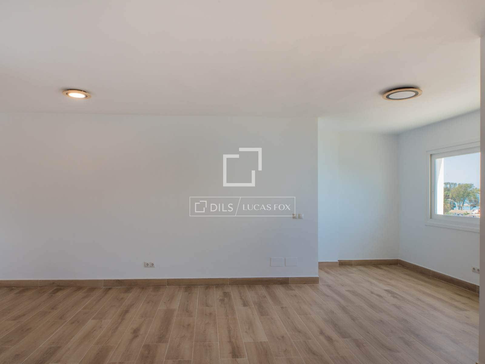4 soverom Leilighet til leie i Malaga by med garasje - € 3 000 (Ref: 9895091)