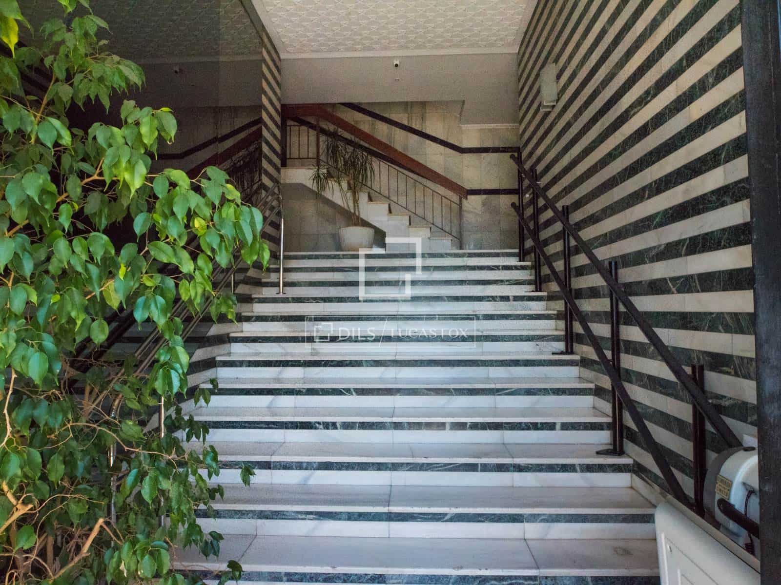 4 soverom Leilighet til leie i Malaga by med garasje - € 3 000 (Ref: 9895091)